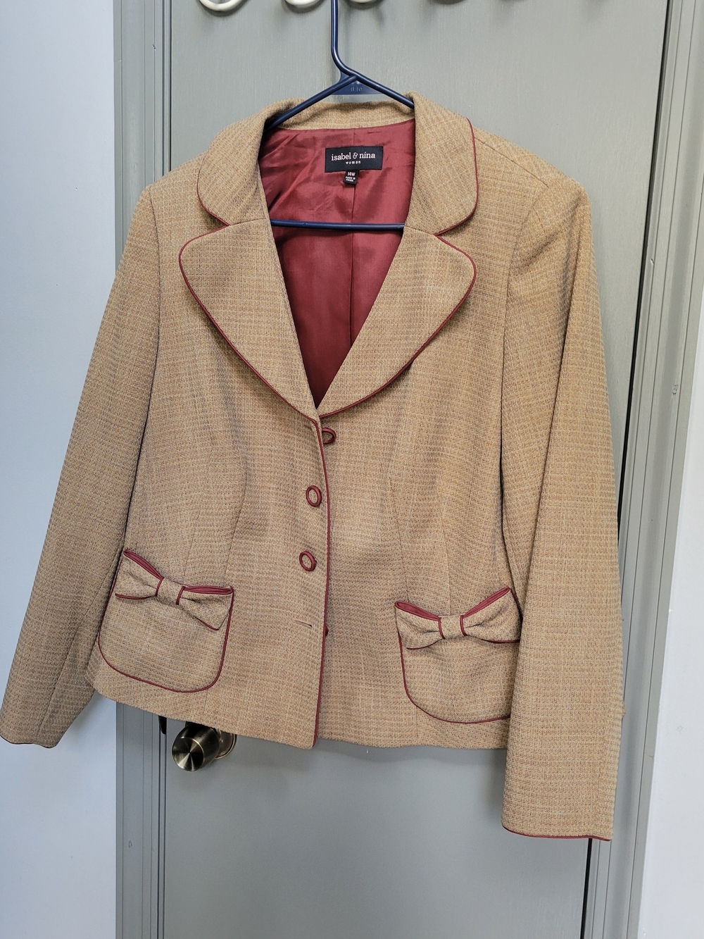 Women's Tan Blazer And Pencil Skirt with Burgundy Trim. Size 14W
